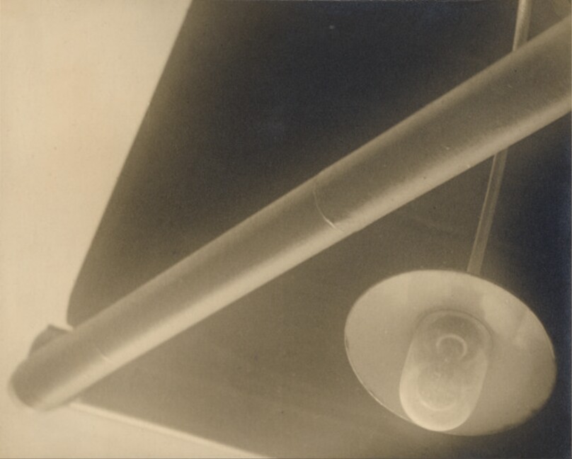 [Light Fixture and Diagonal Pipe]