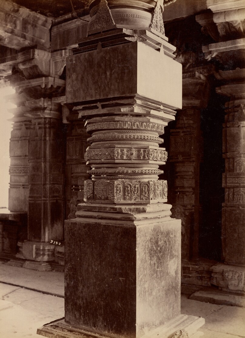 Hanumkunda Temple Pillar