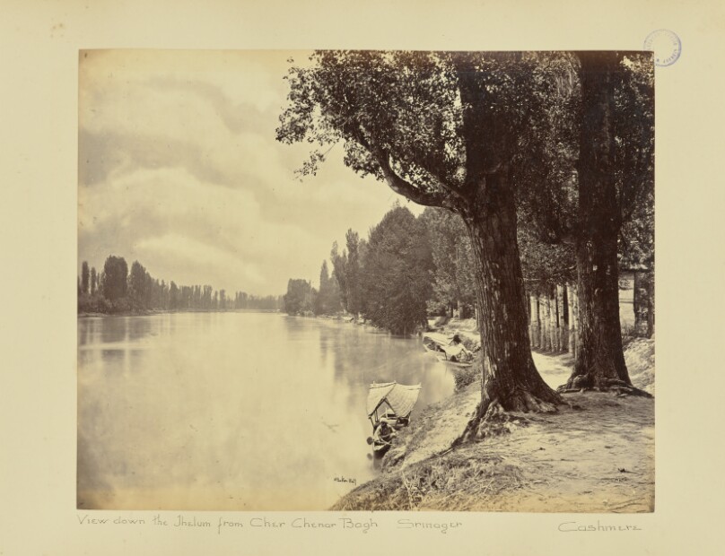 View down the Jhelum from Cher Chenar Bagh. Srinager. Cashmere