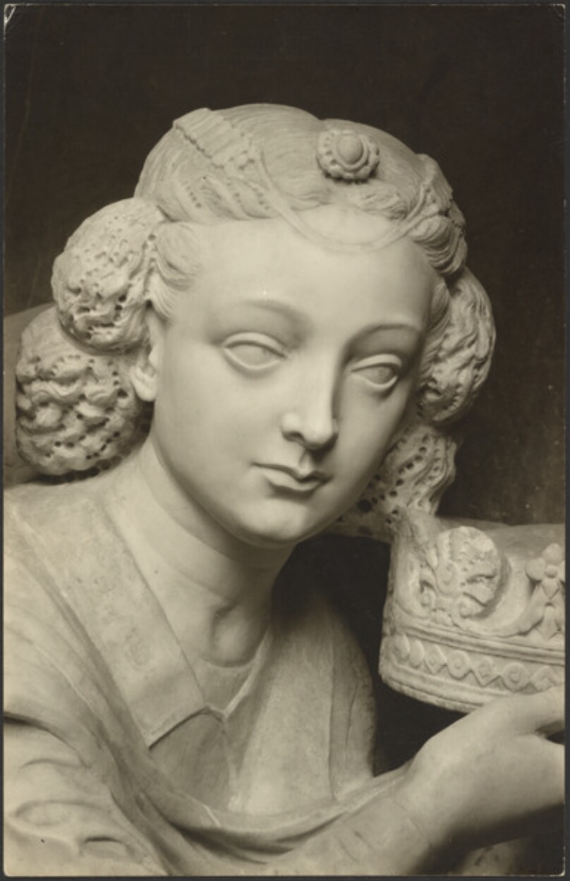 Head of Angel with crown, by Bernardo Rossellino.