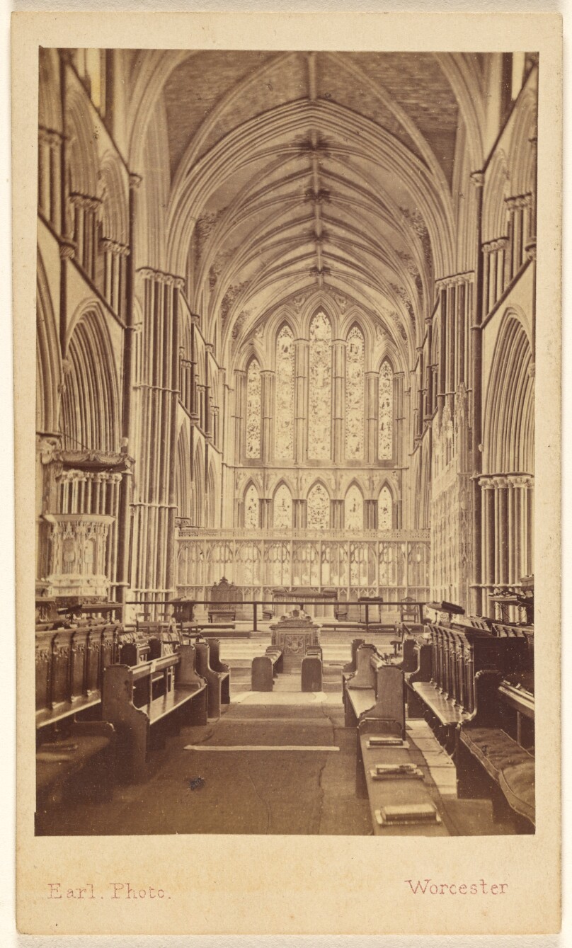 Nave Worcester Cathedral.