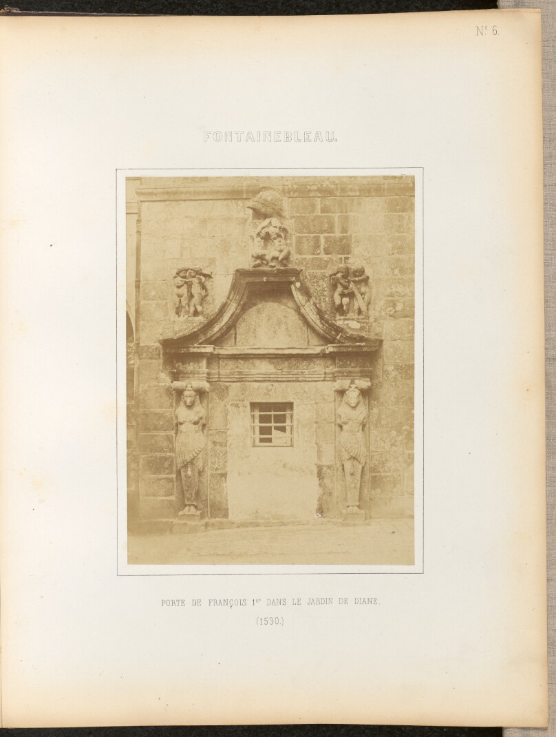 Porte de François 1er dans le jardin de Diane
