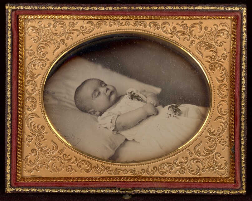 [Postmortem Portrait of a Baby]