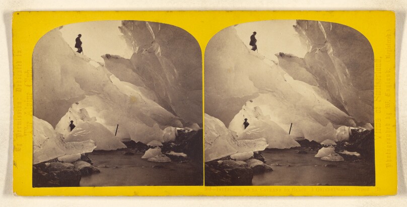 Interieur de la Caverne de Glace à Grindelwald. Suisse.