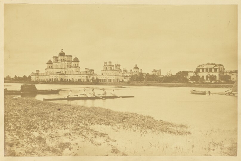 [Chattar Manzil, with Men Rowing on the Gomti River, Lucknow]