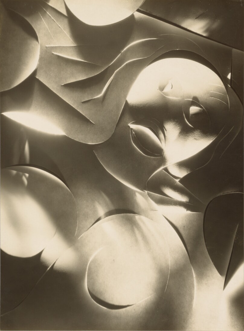 [Cut-paper Abstraction]