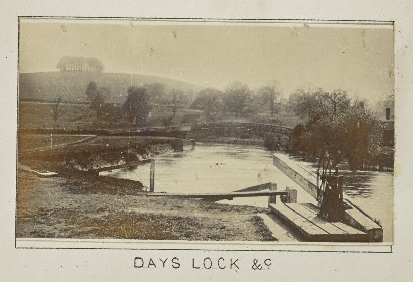 Days Lock &c.
