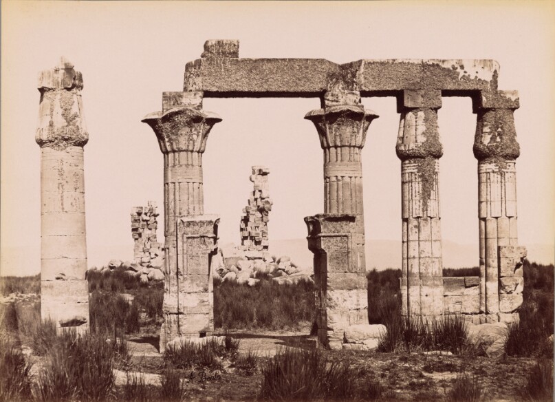 [Medeinoub Near Karnak] / [Medeinoub Pres Karnak]