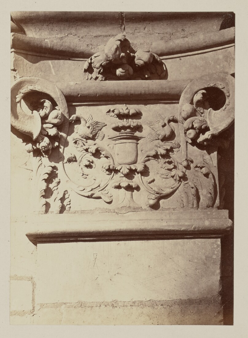 Château de Chambord: Chapiteaux de la façade du levant