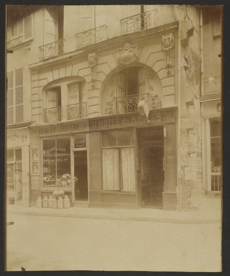 Ancien hôtel de Courville, Rue des Bons Enfants, 31 (1°)