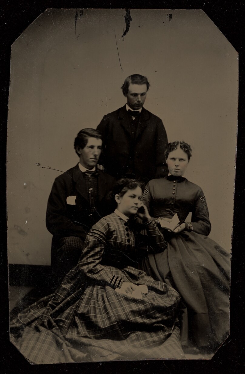 [Portrait of an Unidentified Family]