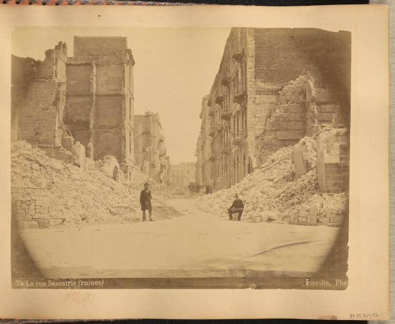 La rue Sésostris (ruines)