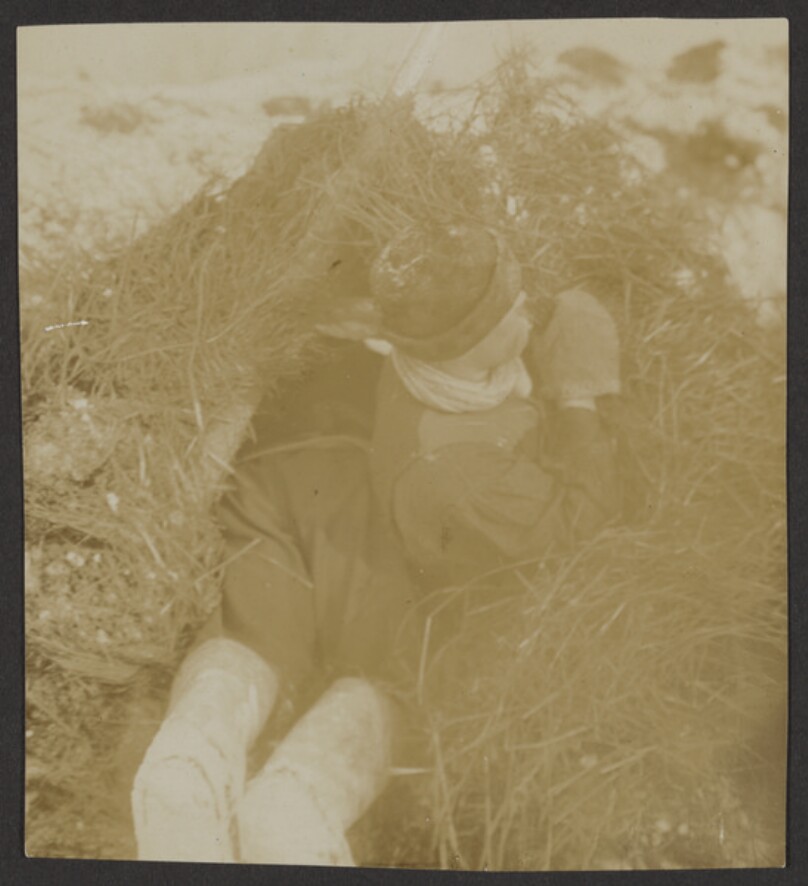 Digging a refuge in the [illeg.] of the dumping-ground in winter.
