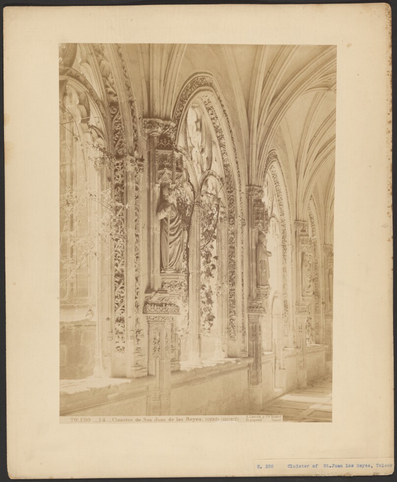 [Cloisters of San Juan de los Reyes, left side (Claustro de San Juan de los Reyes, costado izquierdo)]