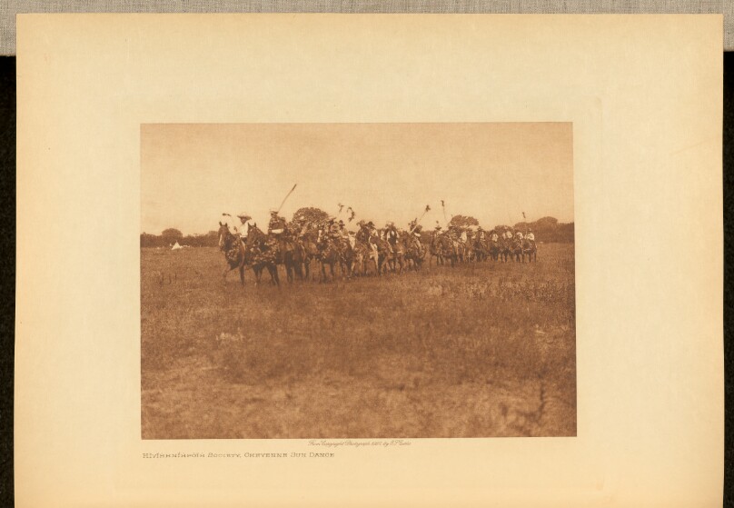 Hĭvĭ́ḣhnĭ́ḣpôĭḣ Society, Cheyenne Sun Dance