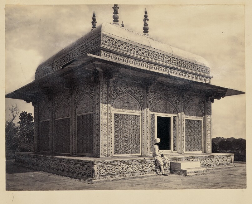 [Tomb of Itmad-Ud-Daulah, Agra]