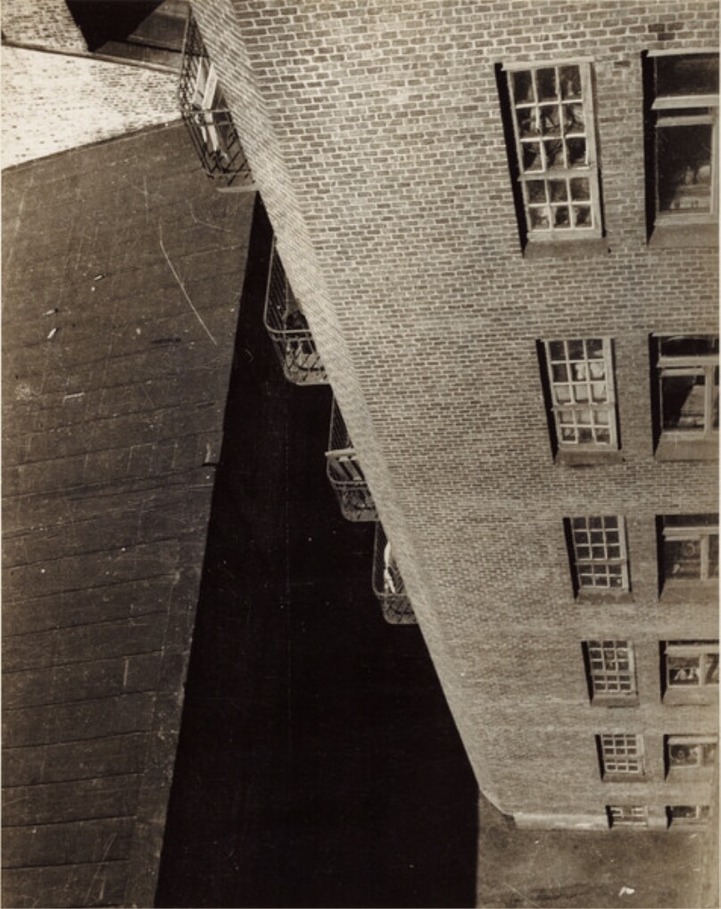 [Facade from above (Fassade von oben)]