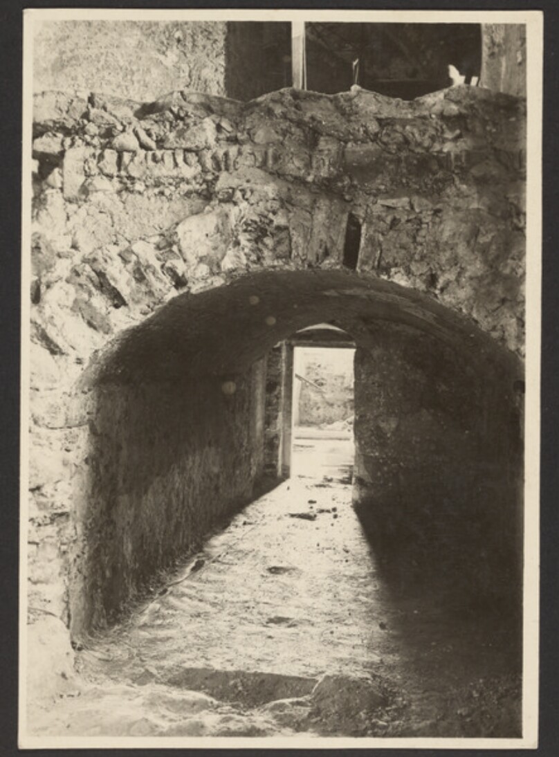 [Stone tunnel]