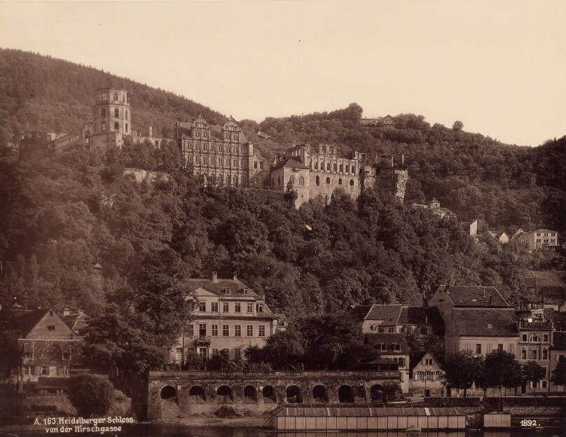 Heidelberger Schloss von der Hirschgasse