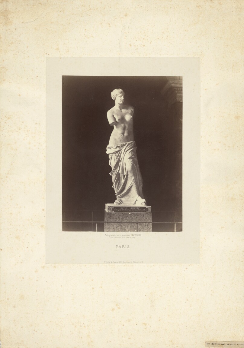 [Venus de Milo, Paris]