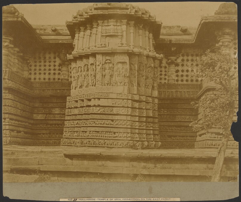 Hullabede - Temple of Siva, Projection on the East Front