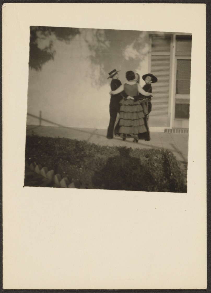 [Spanish Dancers]