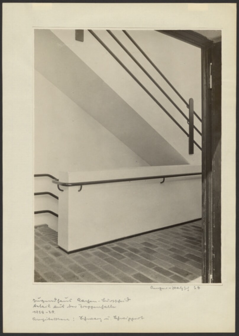 Jugendhaus Aachen, Detail aus der Treppenhalle