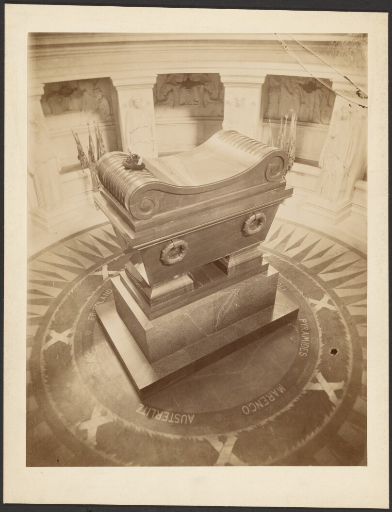 [Tomb of Napoleon Bonaparte]