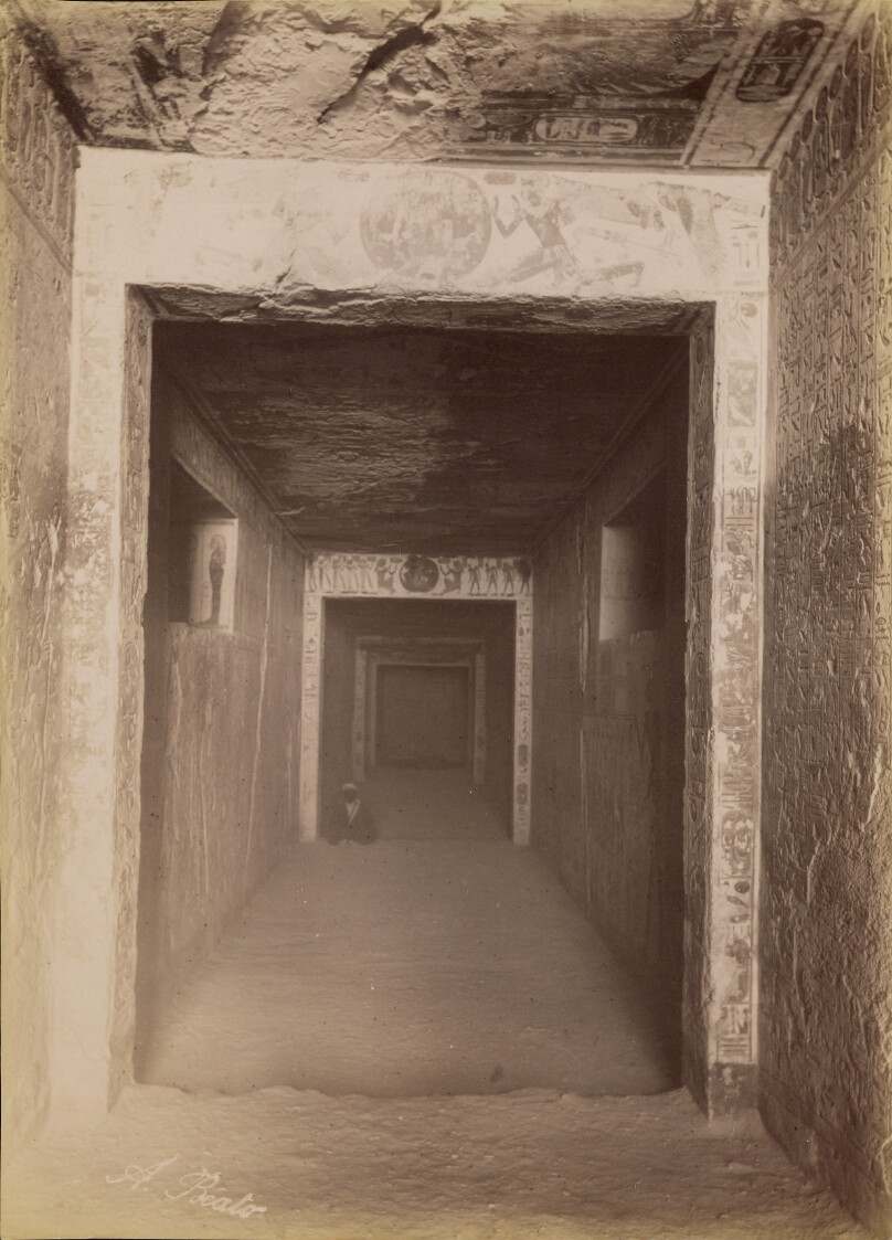 [Interior of the Tomb of Ramses VII] / [Interieur du Tombeau de Ramses VII]