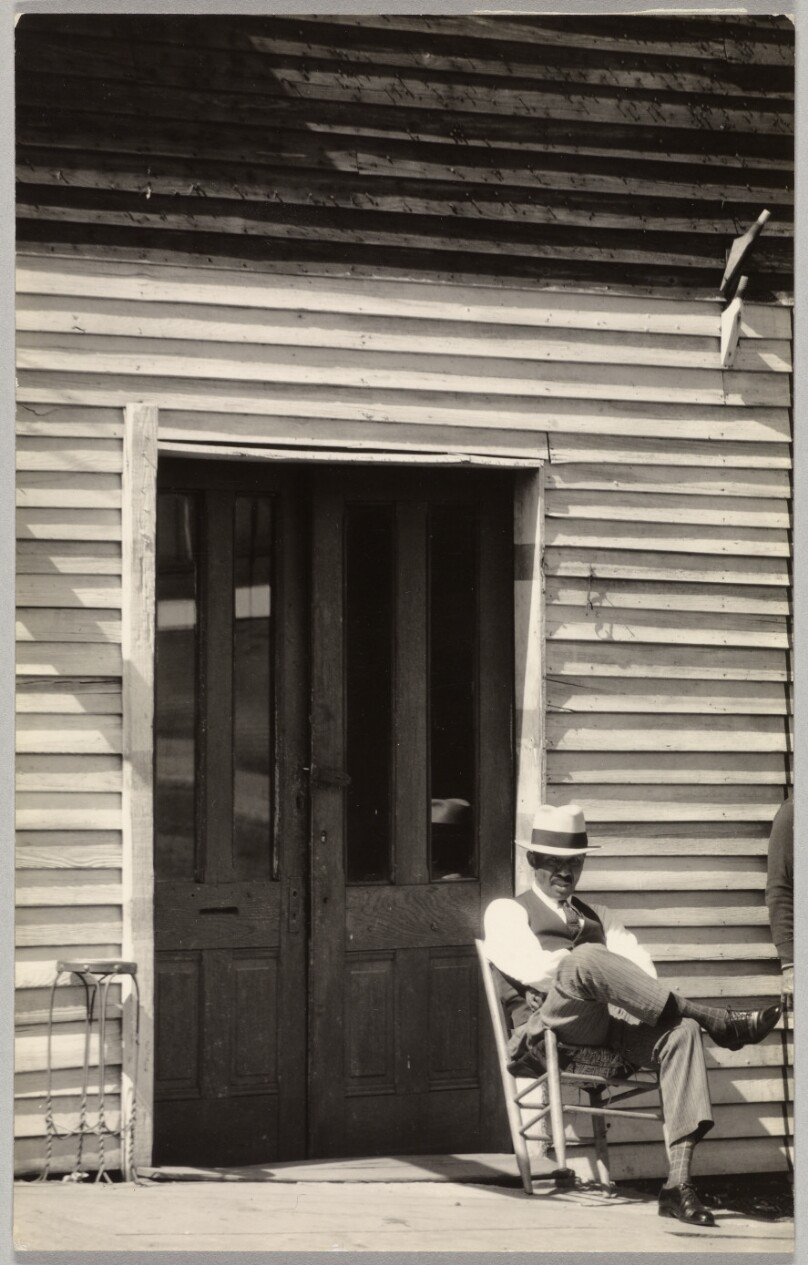 [Barbershop Facade, Vicksburg, Mississippi]