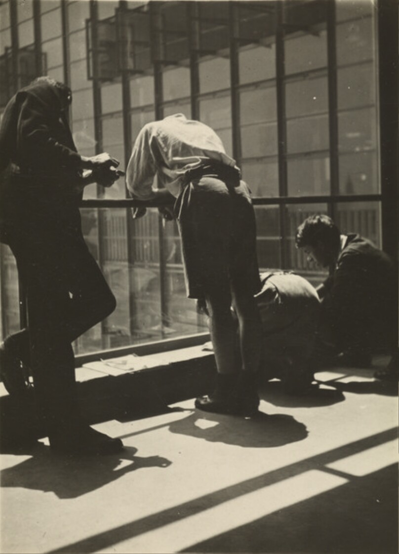 [Students on a Balcony, Bauhaus, Dessau]