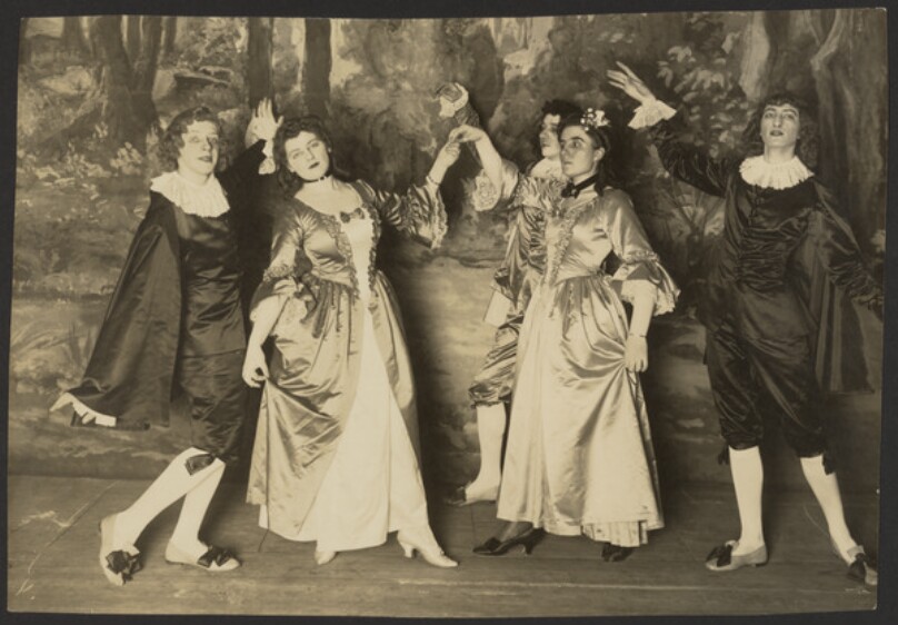 Aristocratic Amateur Ballet Troupe