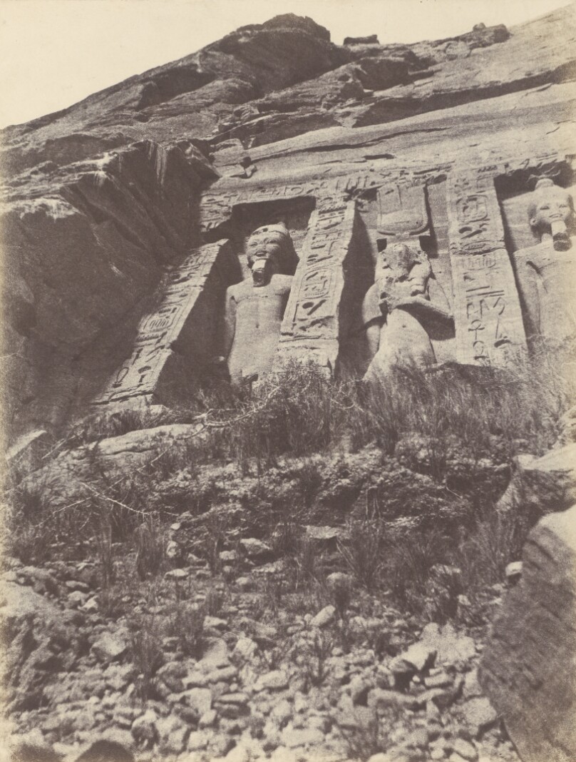 [Ibsamboul. Spéos d'Hathor, partie gauche de la façade]