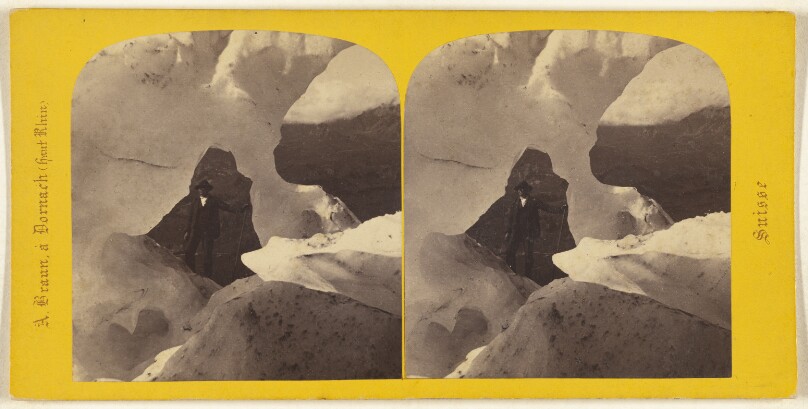 Oberland Bernois. Detail de glace au glacier superieur de Grindelwald.