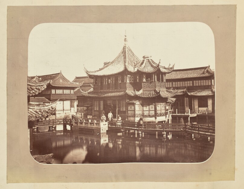 [Huxinting Teahouse, Shanghai]