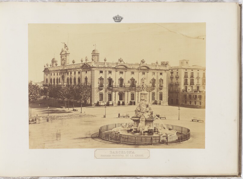Barcelona. Fachada principal de la Aduana