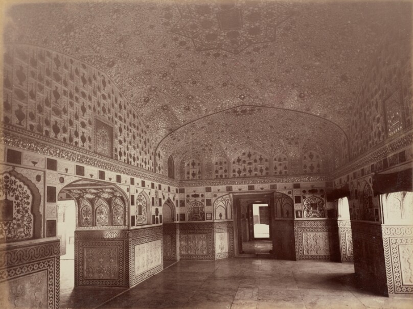 Interior of the Shish Mahal, Amleer