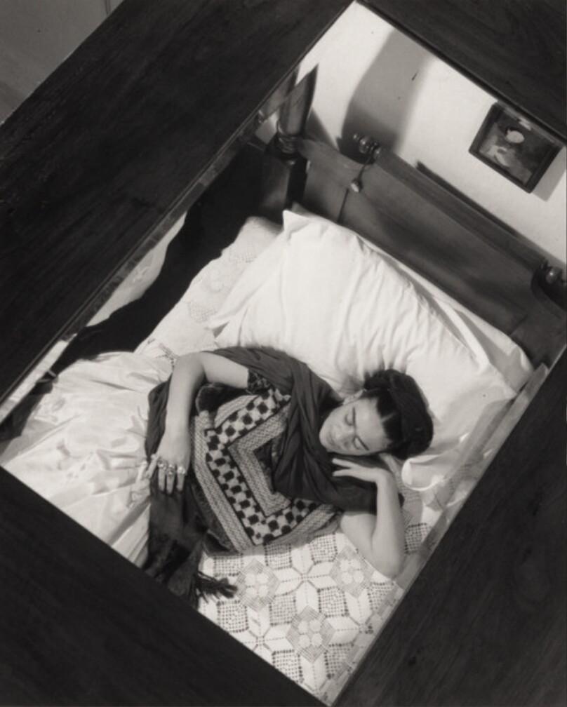 Mirror with Frida in Bed