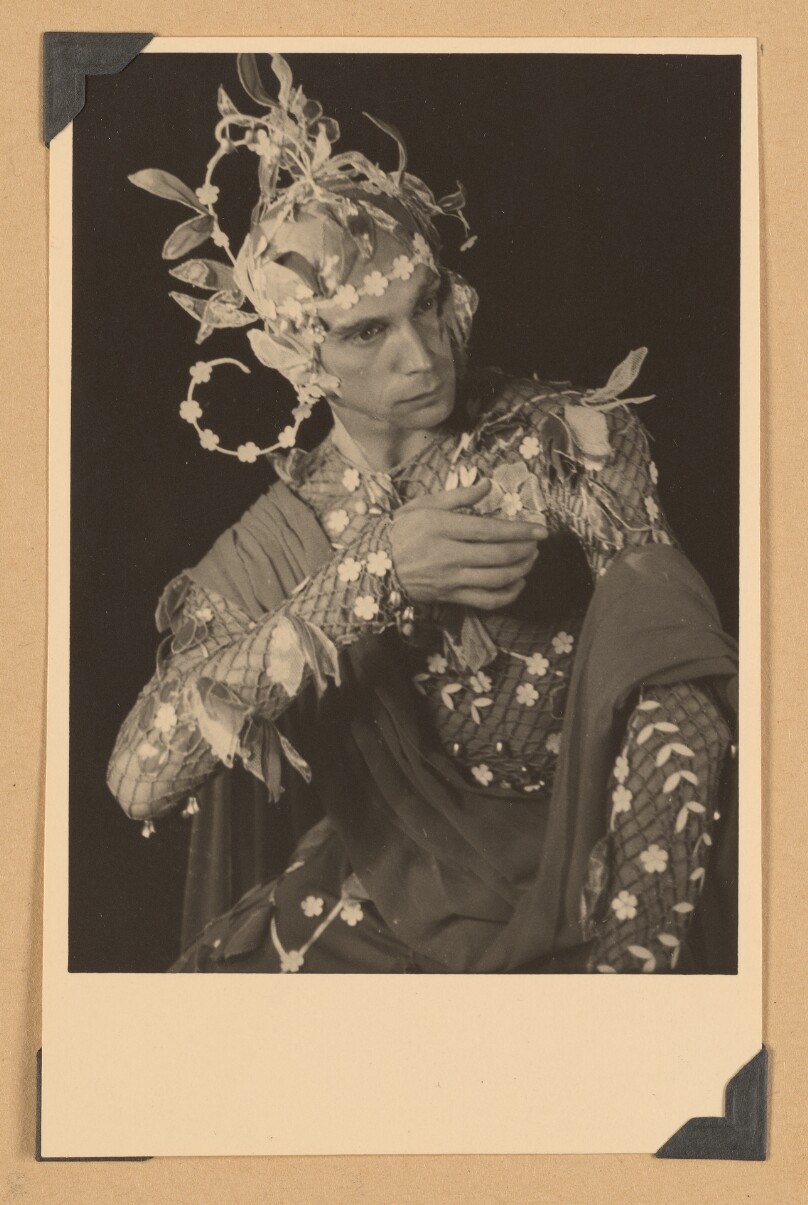 [Harald Kreutzberg as Messenger of Spring]