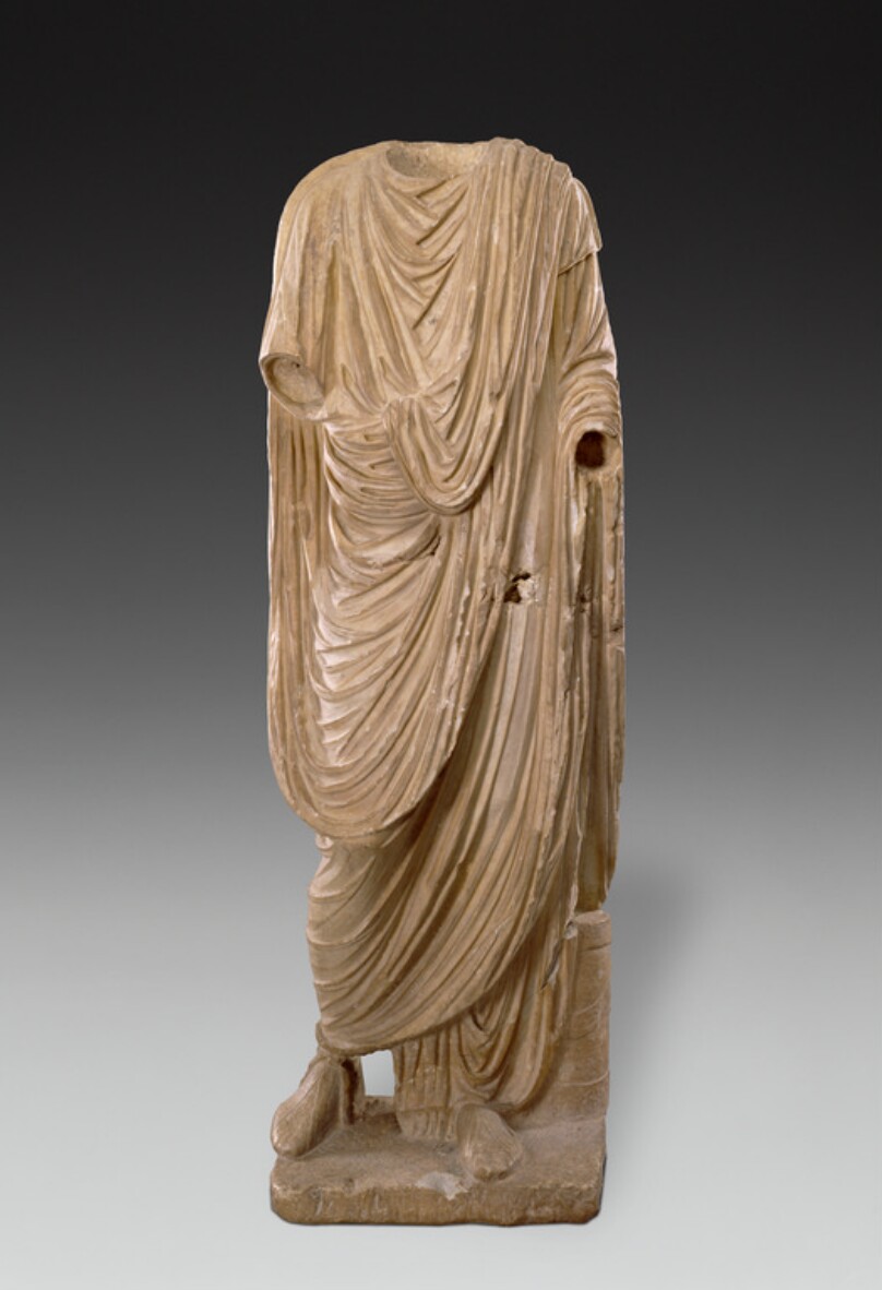 Statue of a Togatus