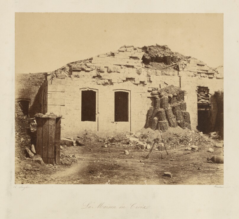 The Crossways House (La Maison en Croix)