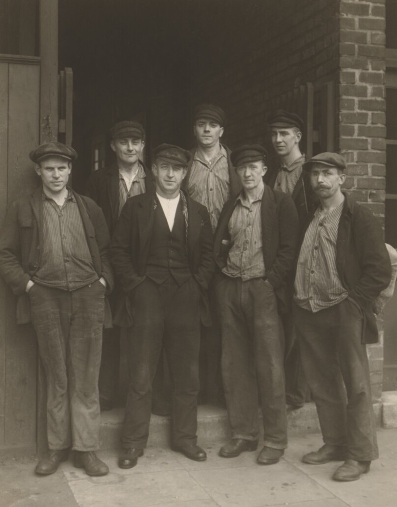 [Dockworkers (Schauerleute)]