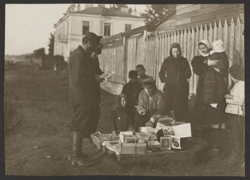 The itinerant book dealer