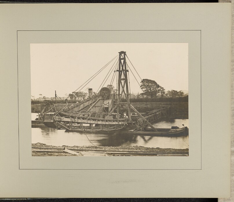 Rixton - Dredger "Mersey" and Elevator