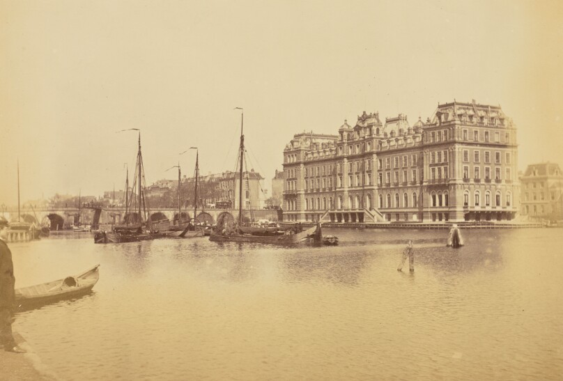[River View, Paris]