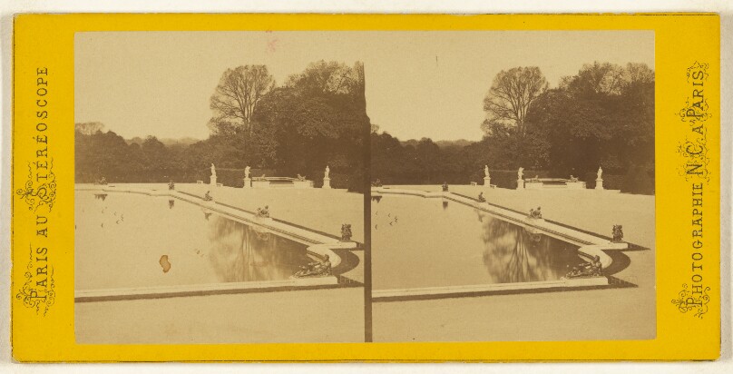 [Bassin de la Facade, Versailles./View of Versailles, near Paris]