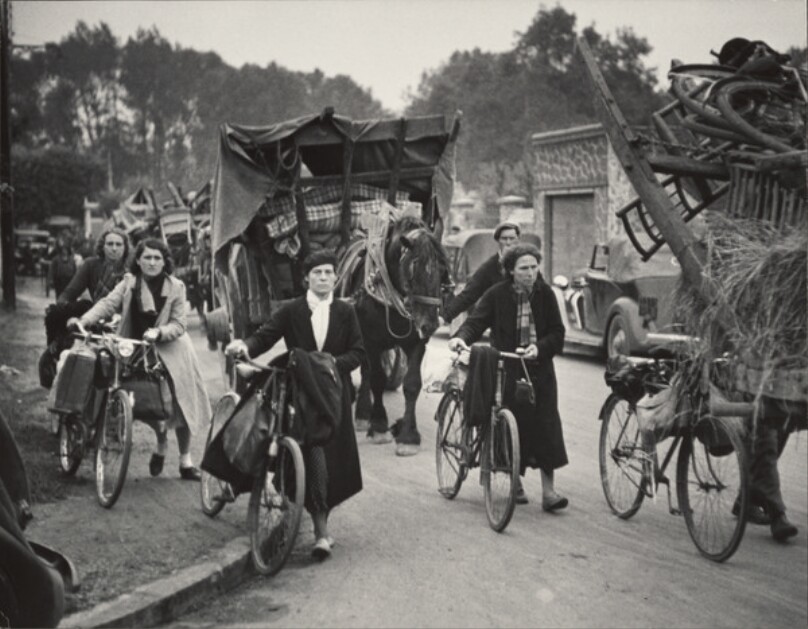 Fall of France, Refugees Fleeing Paris
