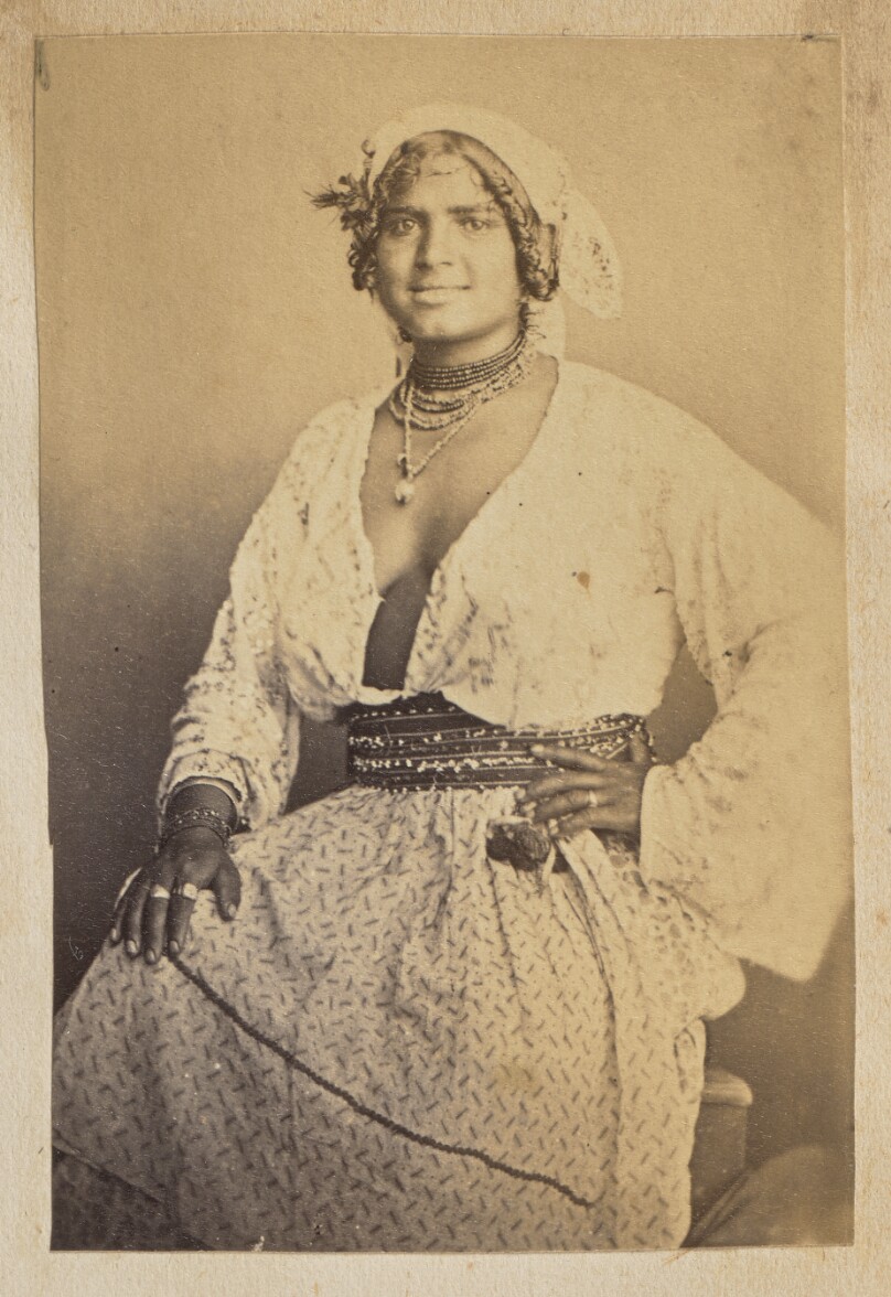[Portrait of a Roumanian gypsy woman]