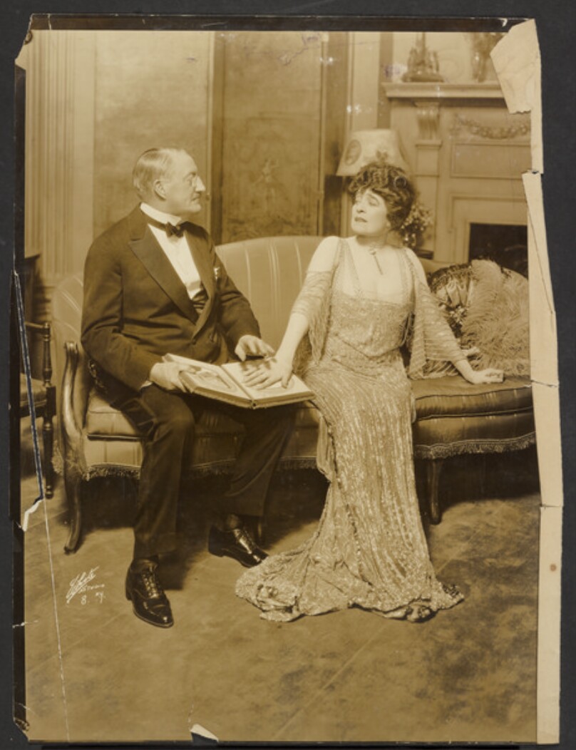 [John Drew and Leslie Carter in "The Circle"]