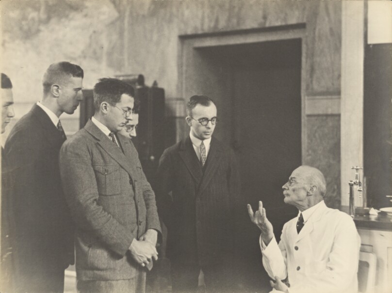 [In the Medical Lecture Room, During a Class Given by Geheimrat Wilhelm His]
